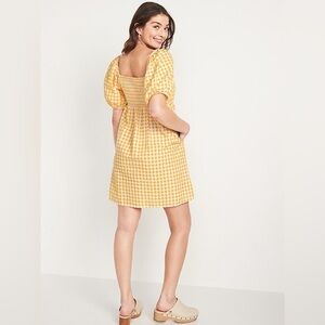 Old Navy Puff Sleeve Yellow Gingham Seersucker Dress